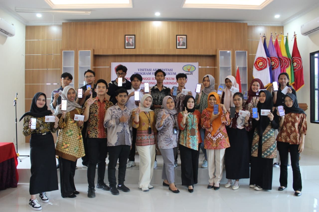 Penandatanganan komitmen Kartu Indonesia Pintar (KIP) Kuliah Kementrian Pendidikan Kebudayaan Riset dan Tekhnologi, beasiswa Aspirasi Ibu Hetifah dan Gratis Poll dari Pemerintah Provinsi Kalimantan Timur