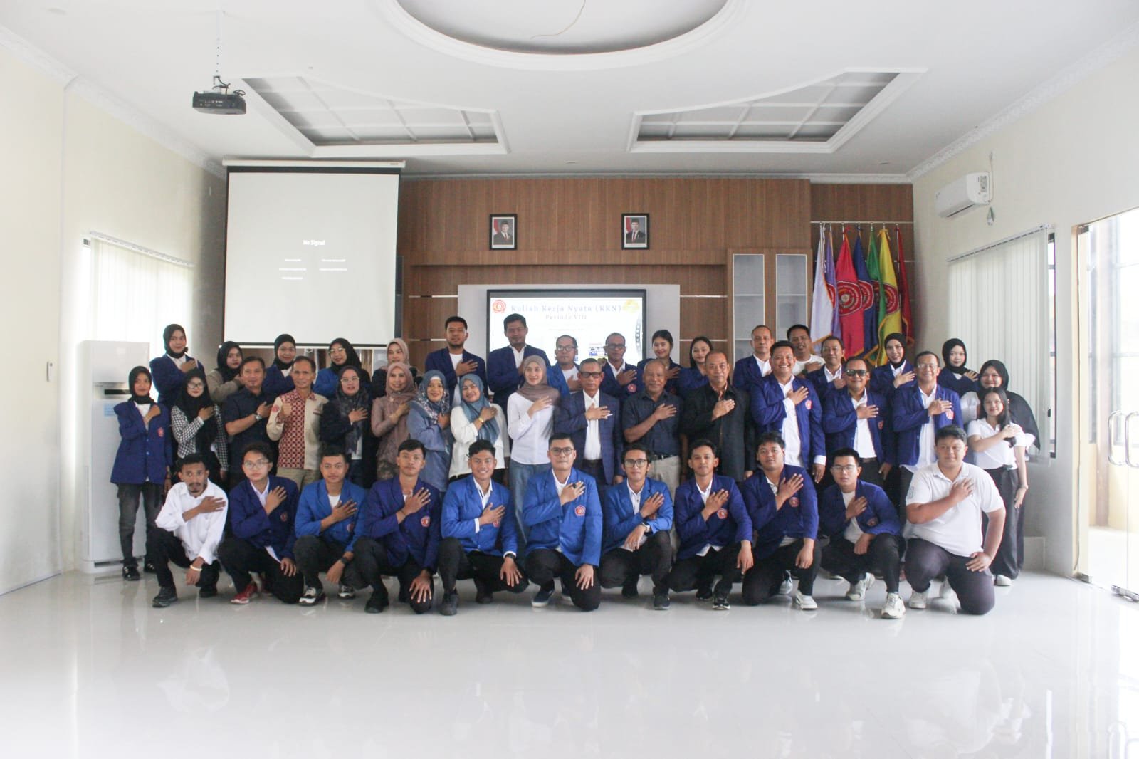 Pelepasan KKN Periode VIII